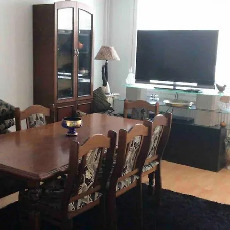 Spacious 2-room With Covered Balcony Lejlighed *