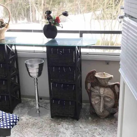 Spacious 2-room With Covered Balcony Lejlighed Järvenpää